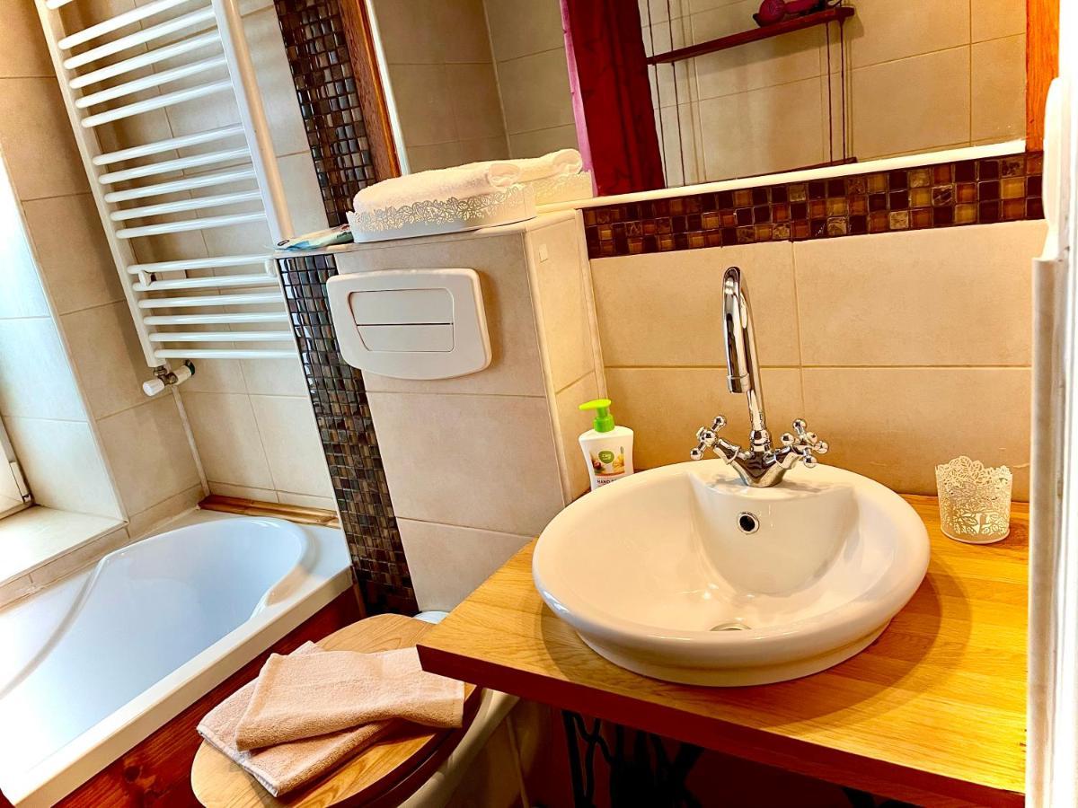 Apartament Rustic In Centrul Istoric Διαμέρισμα Μπρασόβ Εξωτερικό φωτογραφία